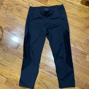 Athleta Small Black Capri leggings